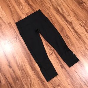 Lululemon Sz 6 Black Pace Rival 22” Crops Luxtreme